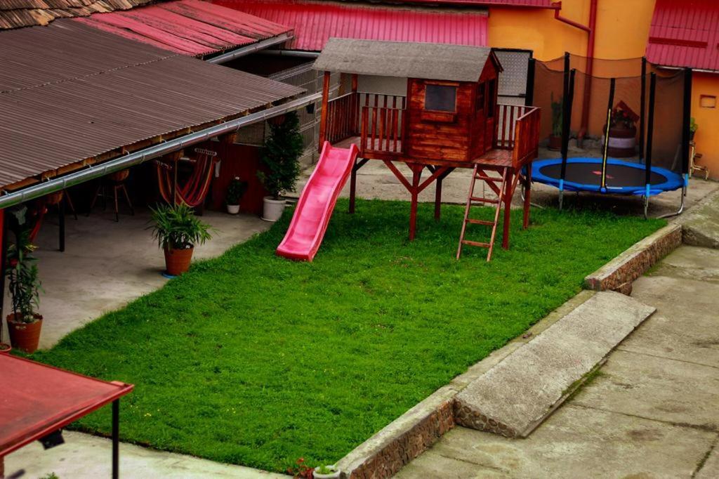 Apartamento Casa Florilor Barcut Exterior foto